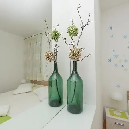 Apartment Listun
