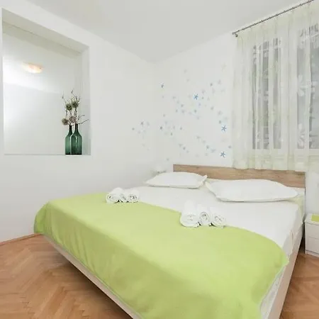 Apartment Listun